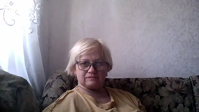 Snapshot of Mayya4321 chatting on 05-15-26, 11:39 Mayya4321 online show from 05-15-26, 11:39