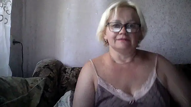 Snapshot of Mayya4321 chatting on 06-05-26, 08:42 Mayya4321 online show from 06-05-26, 08:42