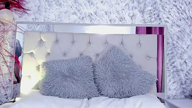 Ariana greenblat online show from 09-17-25, 04:08