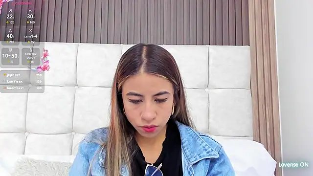 Ariana greenblat online show from 06-06-26, 05:06