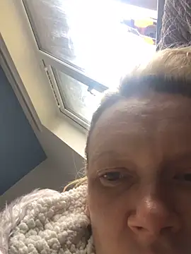 blondey206 online show from 02-11-25, 11:32