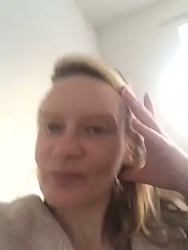 blondey206 online show from 03-10-25, 05:18