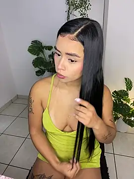 meli ortiz  online show from 07-24-26, 02:15