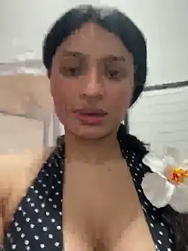 Cristinasunny online show from 04-16-26, 11:40