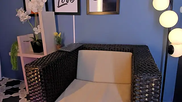 AliDiaz  online show from 02-21-25, 01:55