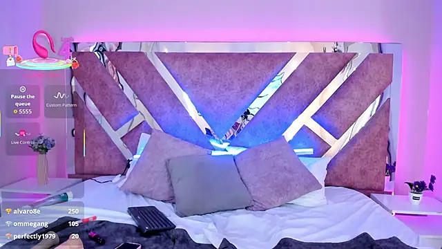 AliDiaz  online show from 10-18-25, 07:42