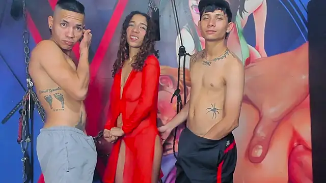 Snapshot of Destroy_the_bimbo1 chatting on 10-23-25, 07:23 Destroy the bimbo1 online show from 10-23-25, 07:23