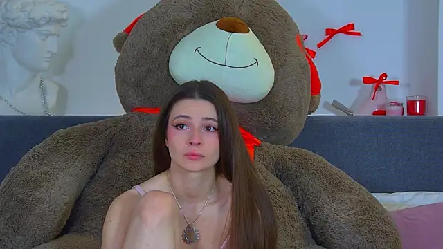 AmeliaFlares online show from 11-04-25, 06:18