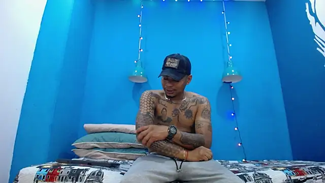 Snapshot of Saipadpuer30 chatting on 03-22-25, 12:46 Saipadpuer30 online show from 03-22-25, 12:46