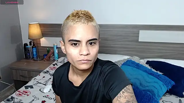 Liiamthompson online show from 01-16-26, 09:57