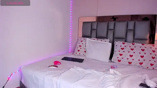 SofiArias online show from 02-10-26, 08:57