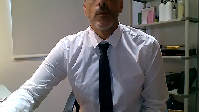 66MA69 online show from 07-28-26, 11:17