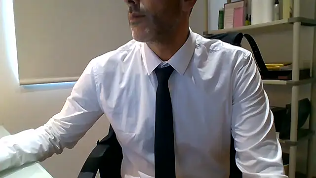 66MA69 online show from 07-28-26, 04:39