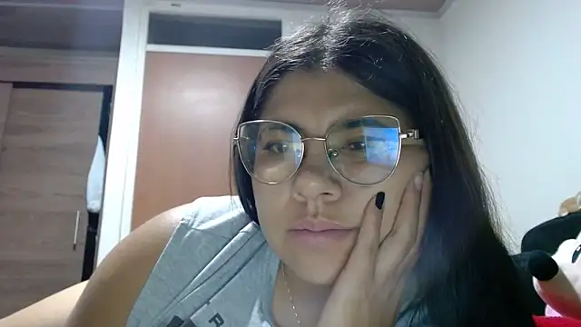 viccky vick online show from 10-13-25, 03:39