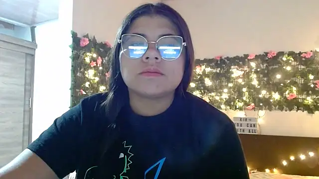 viccky vick online show from 11-19-25, 10:43