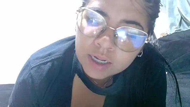 viccky vick online show from 04-17-26, 01:52