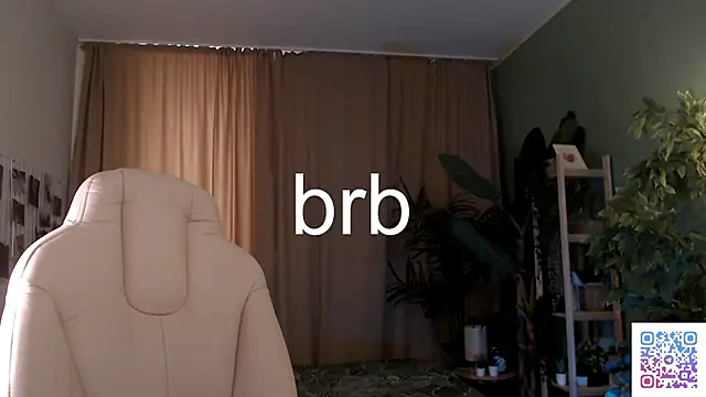 Gretchen Mol online show from 03-22-26, 07:34