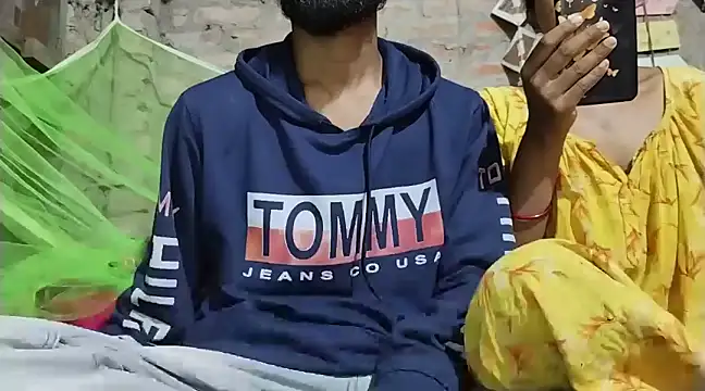 Snapshot of Multiple121 chatting on 03-06-25, 09:03 Multiple121 online show from 03-06-25, 09:03