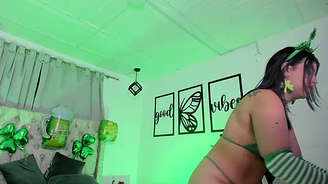 nicolee millerr online show from 03-17-26, 12:41