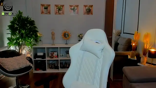 Anya-Ray online show from 11-12-25, 02:06