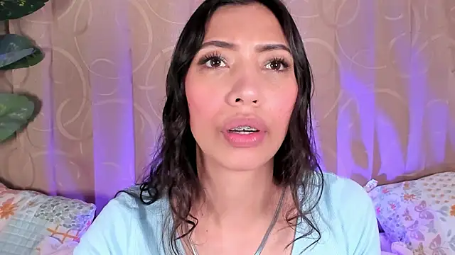 Miss veronicaa2 online show from 06-17-26, 01:12