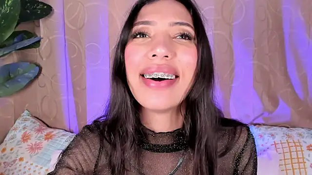 Miss veronicaa2 online show from 06-24-26, 01:10