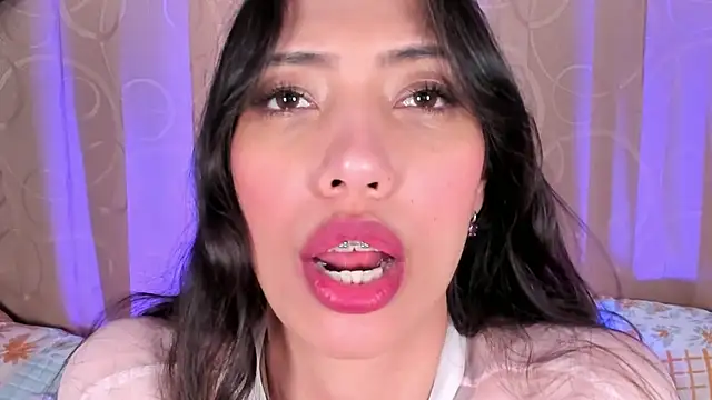 Miss veronicaa2 online show from 06-25-26, 01:26
