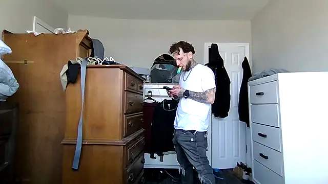 cruz815 online show from 04-03-26, 06:28