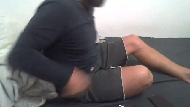 Snapshot of Zer_oki chatting on 09-27-25, 11:26 Zer oki online show from 09-27-25, 11:26