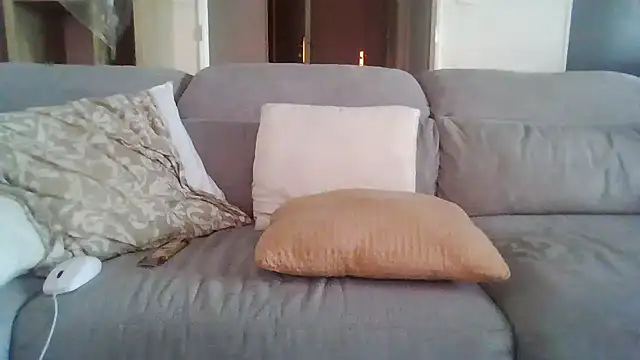 Zer oki online show from 03-26-26, 08:53