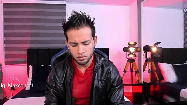 Max Conor1 online show from 03-06-25, 11:14
