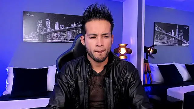 Max Conor1 online show from 09-09-25, 11:54