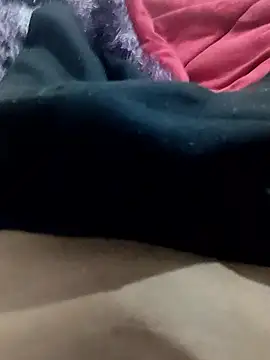 Snapshot of moreno1104 chatting on 01-14-26, 07:30 moreno1104 online show from 01-14-26, 07:30