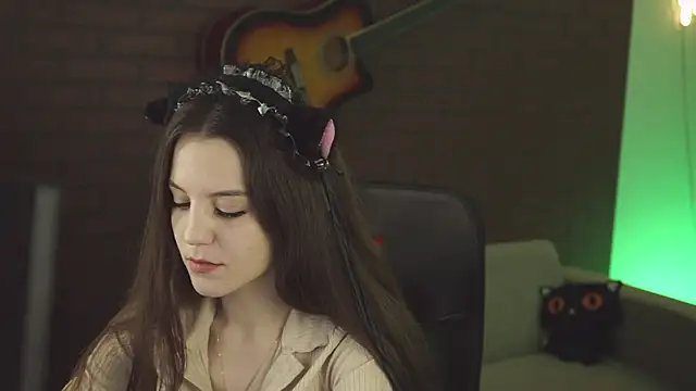 MilaStoyne online show from 02-12-25, 05:58