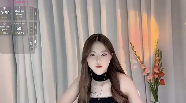 SylviaLing2007 online show from 02-14-25, 02:44