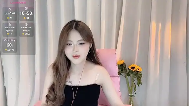 SylviaLing2007 online show from 02-18-25, 04:37
