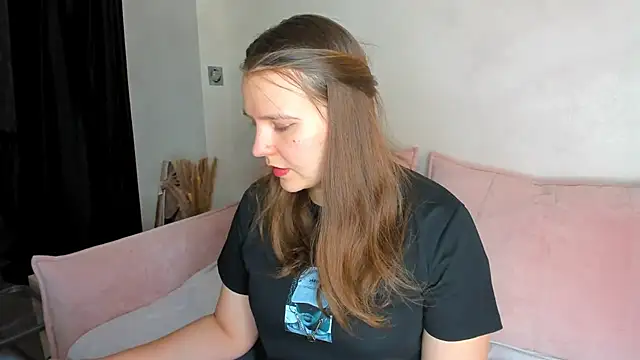 Snapshot of Jenny_Jimmy chatting on 05-04-26, 09:27 Jenny Jimmy online show from 05-04-26, 09:27