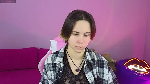 BettyCarter07 online show from 12-19-25, 02:07