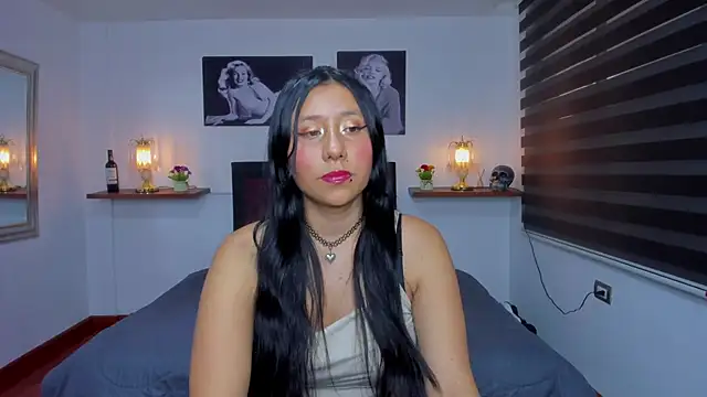 Nohemi louse online show from 02-05-25, 07:42