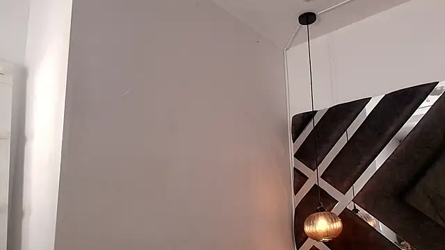 sara lopee1 online show from 10-23-25, 11:53