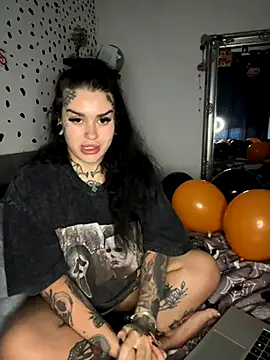 tempzzz12 online show from 10-25-25, 08:00