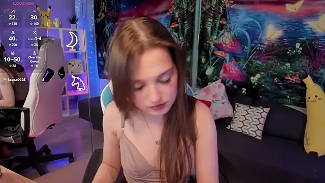 kaisajenner online show from 11-07-25, 06:30