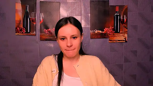 ValeriaHeart  online show from 02-05-25, 07:29