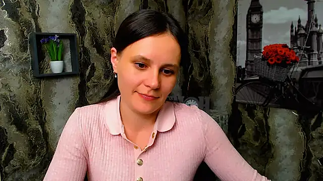 ValeriaHeart  online show from 03-03-25, 06:33