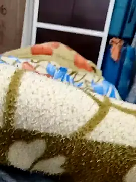 Snapshot of Hot_funky_boy chatting on 02-04-25, 04:29 Hot funky boy online show from 02-04-25, 04:29