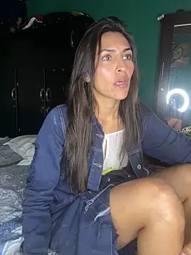 Sofiadelacruz online show from 09-25-25, 05:38