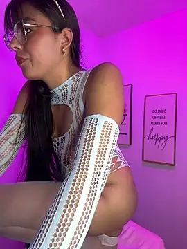 Snapshot of megan_cl chatting on 02-19-25, 12:25 megan cl online show from 02-19-25, 12:25