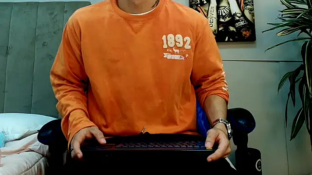 roan birkin online show from 05-27-26, 07:44