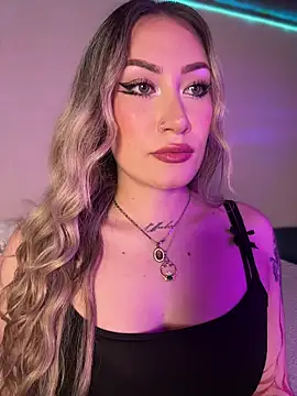 Lally Valencia   online show from 10-13-25, 12:38