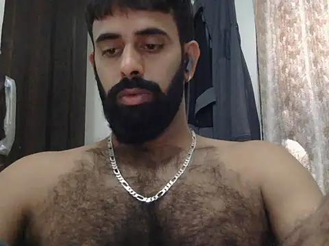 Snapshot of indianhairybull chatting on 05-10-26, 04:39 indianhairybull online show from 05-10-26, 04:39